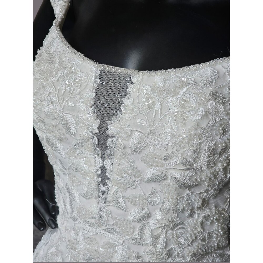 NWOT Ivory Crepe Fitted Cap Sleeve Wedding Gown - Mori Lee - Picture 4 of 16
